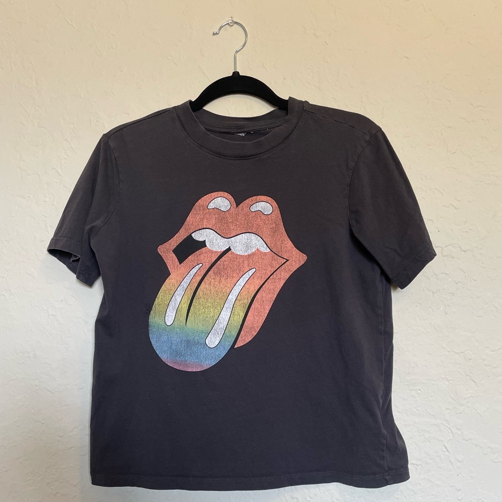 Vintage graphic tee, crop style